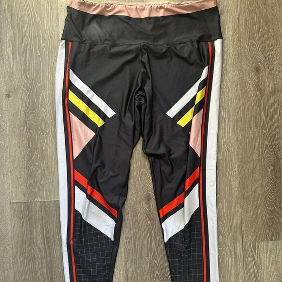 DayWon Colorful 2-Piece Workout Set - Picture 3 of 6